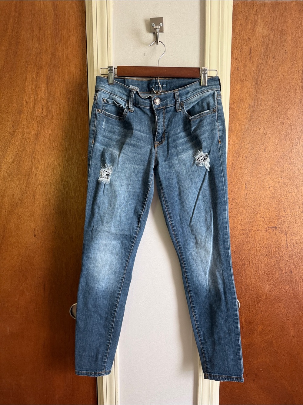 Women’s Distressed Blue Skinny Jeans